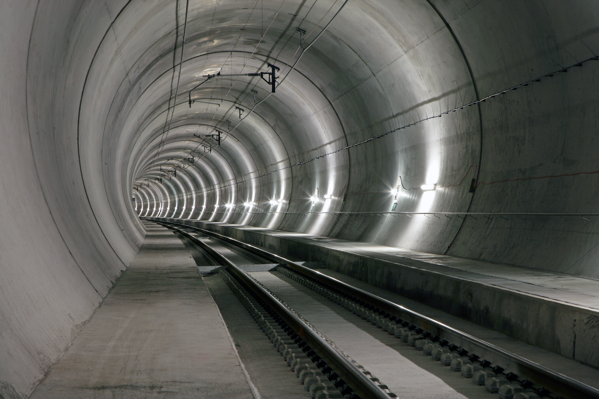 Le tunnel du Lötschberg pourrait bénéficier du milliard prévu pour Sion 2026